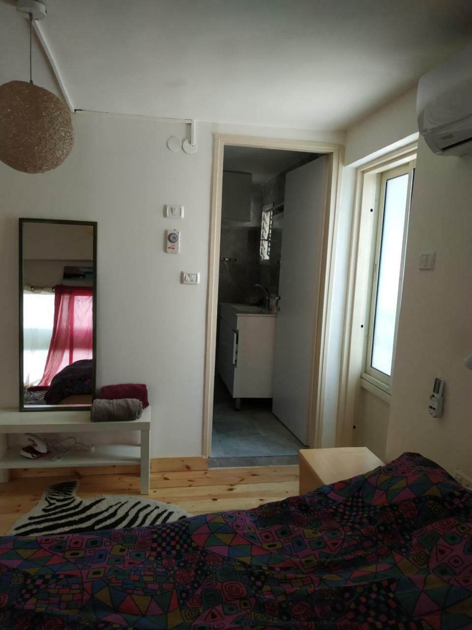 Studio Apt Great Location Heart Of Downtown District Lejlighed Haifa Eksteriør billede